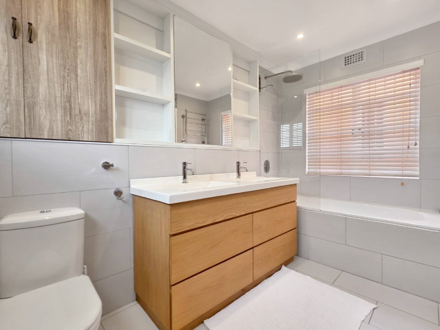 To Let 2 Bedroom Property for Rent in Gardens Western Cape